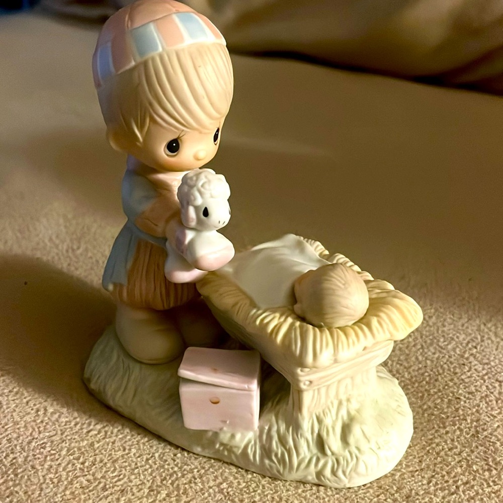 Precious Moments Christmas Is A Time To Share 1979